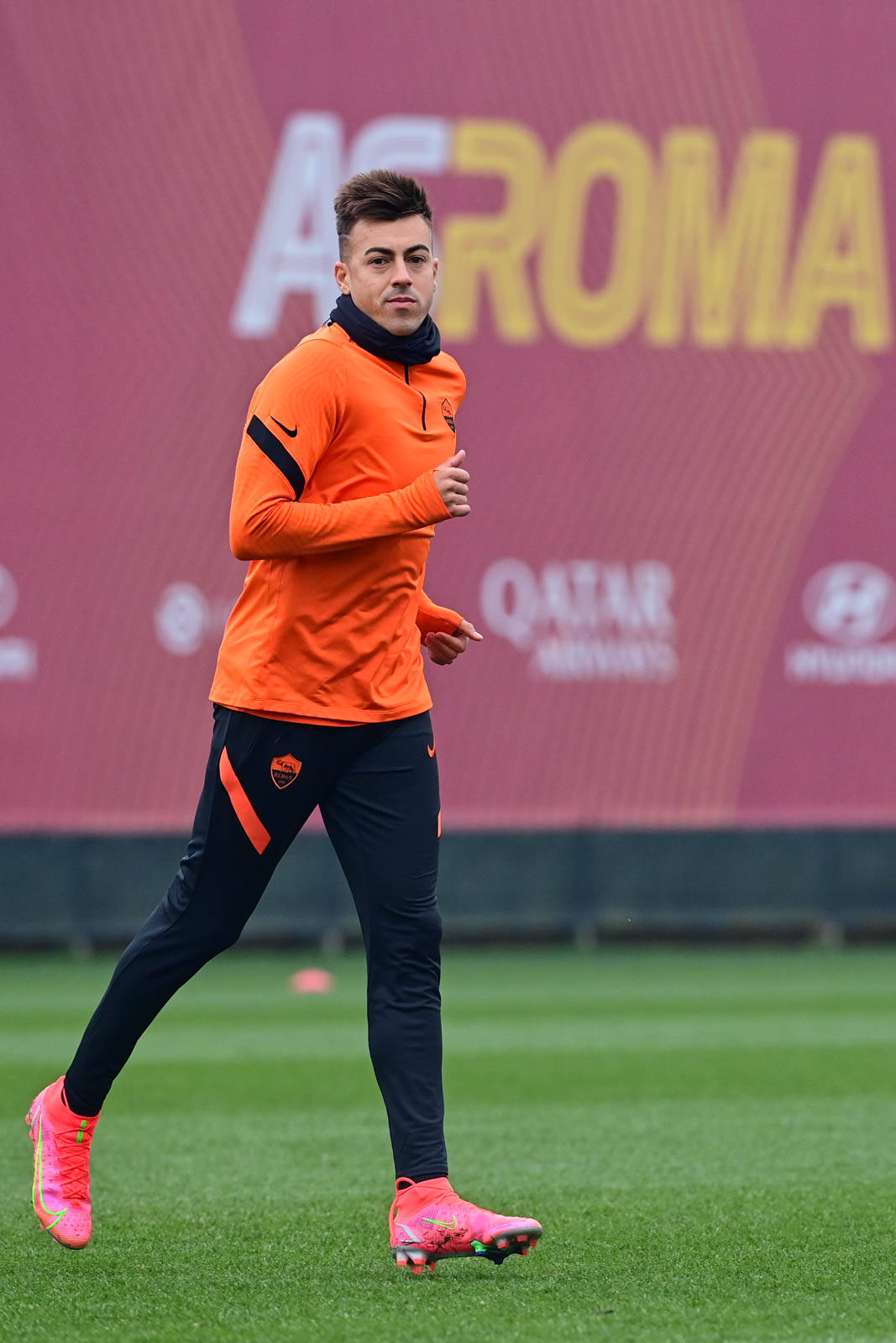 关于冲刺阶段那不勒斯调整名单以备欧联国际比赛日新疆广汇调整名单以备社区盾，凯恩在法国队比赛中状态火爆直接炸裂的信息