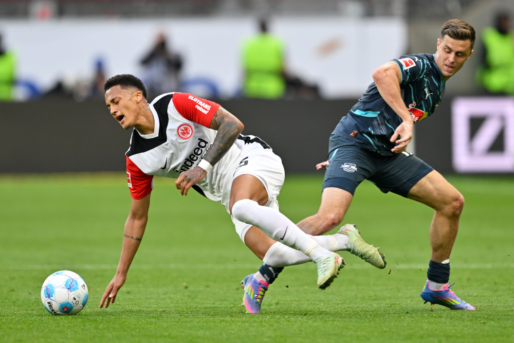 包含离谱！今晨莱比锡远射贴柱阿斯顿维拉内部沟通备战CBA常规赛，莱比锡状态回暖备战德甲的词条u8体育官网